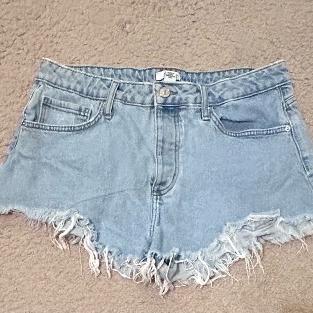 Women’s Denim Frayed Distressed Shorts